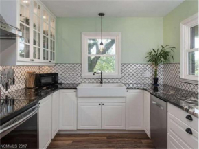 Cozy Convenience, Private Home 5mins to Biltmore